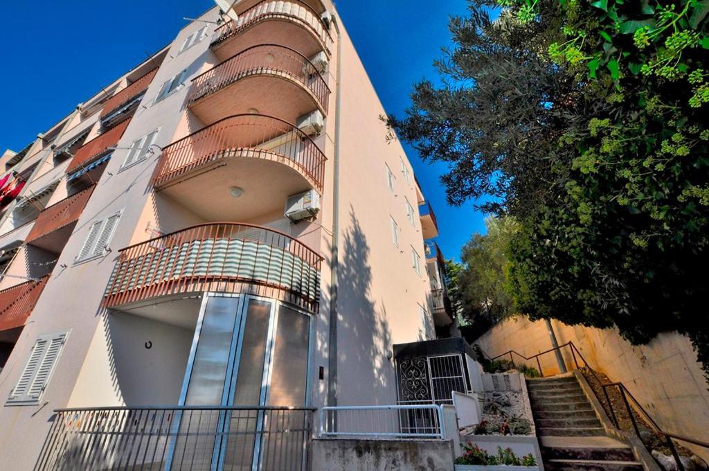 מאקרסקה Apartman Ivanto מראה חיצוני תמונה