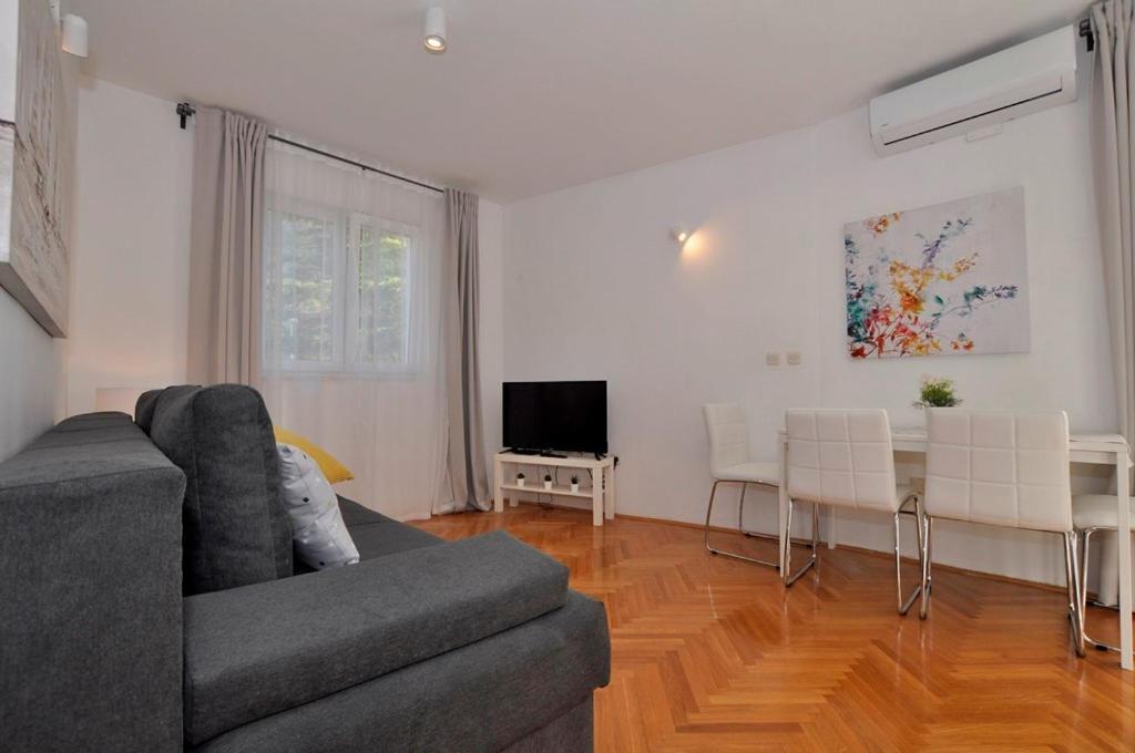 מאקרסקה Apartman Ivanto מראה חיצוני תמונה